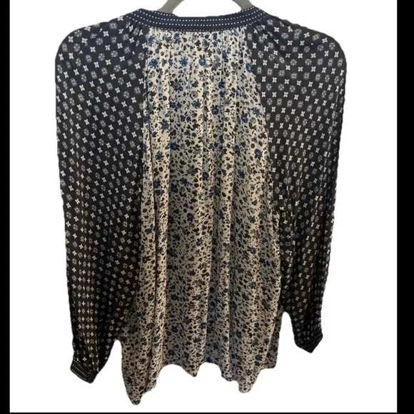 Lucky Brand Women's Floral Print 3/4 Sleeve Boho Blouse Tie Neck Blues Large - Picture 2 of 9